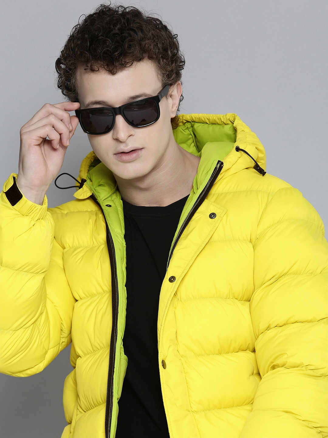 

Levis Solid Hooded Puffer Jacket, Yellow