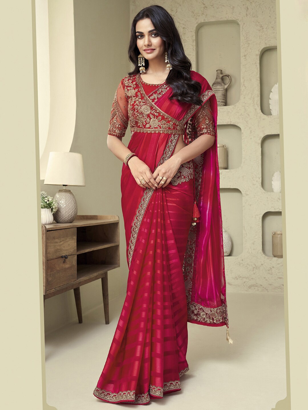 

Mitera Pink & Gold-Toned Poly Georgette Saree with Jacket with Blouse
