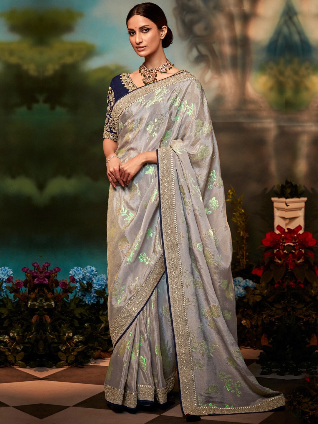 

Mitera Gunmetal-Toned & Blue Floral Embroidered Silk Blend Saree, Metallic