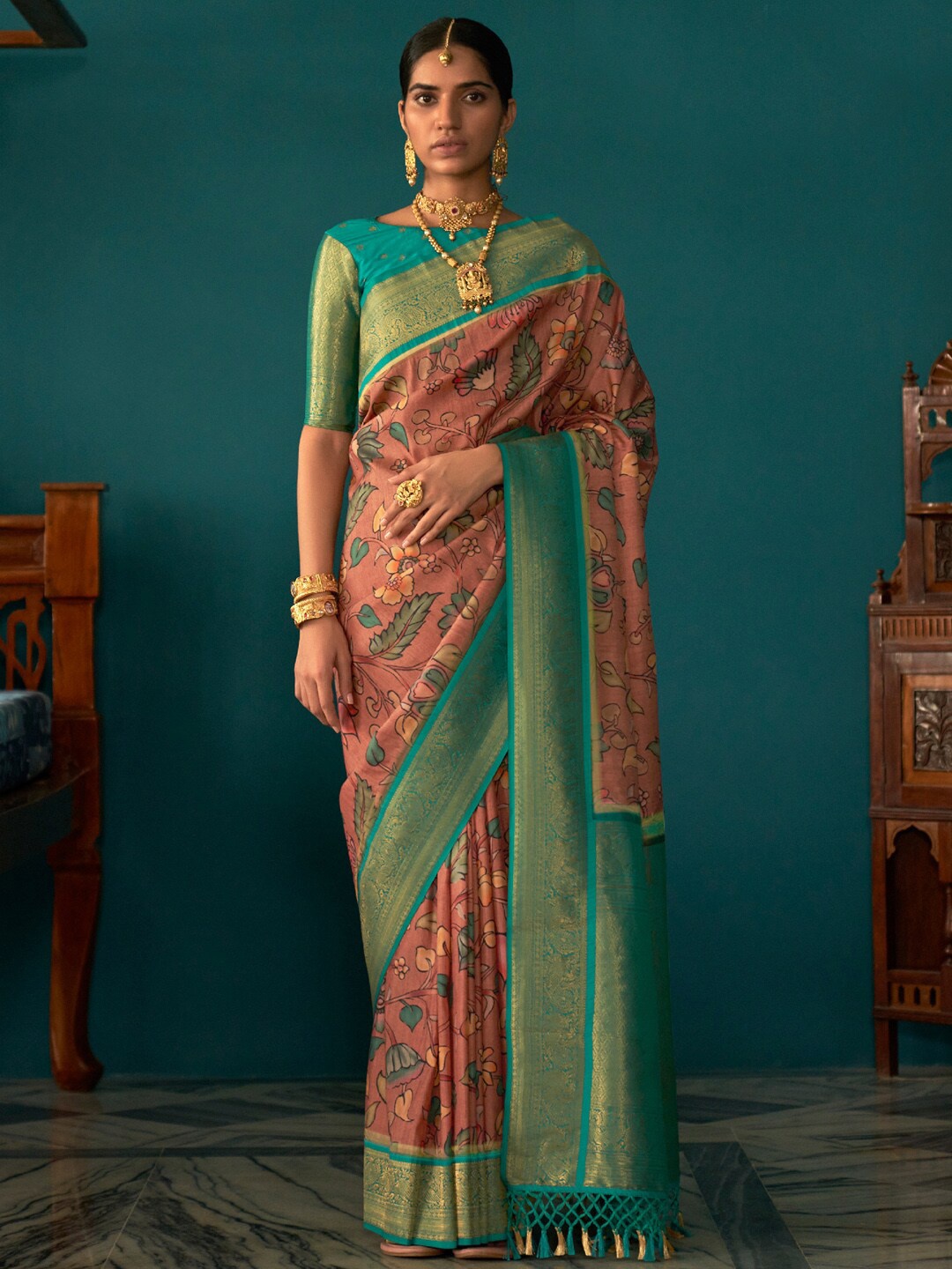 

Mitera Mauve & Green Kalamkari Zari Silk Blend Banarasi Saree