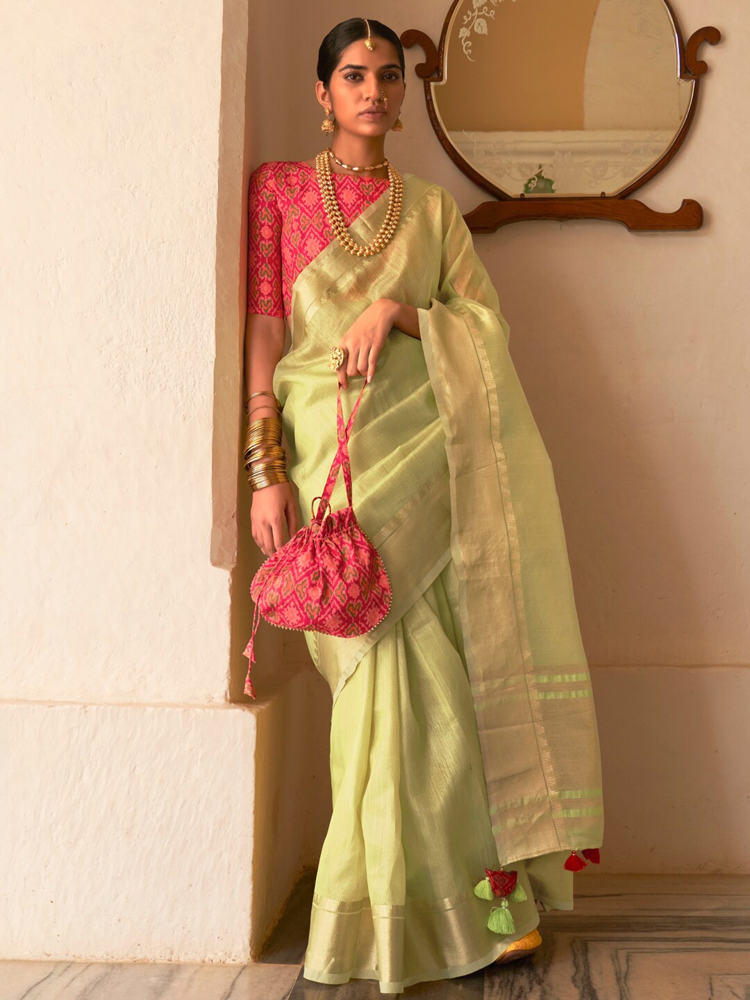 

Mitera Green & Gold-Toned Zari Tissue Banarasi Saree