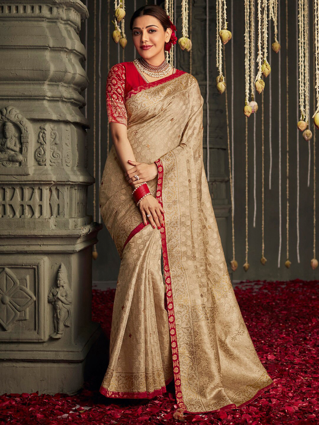 

Mitera Cream-Coloured & Red Woven Design Embroidered Silk Blend Banarasi Saree