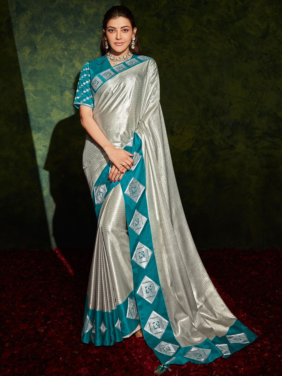 

Mitera Gunmetal-Toned & Blue Striped Zari Pure Georgette Banarasi Saree, Metallic