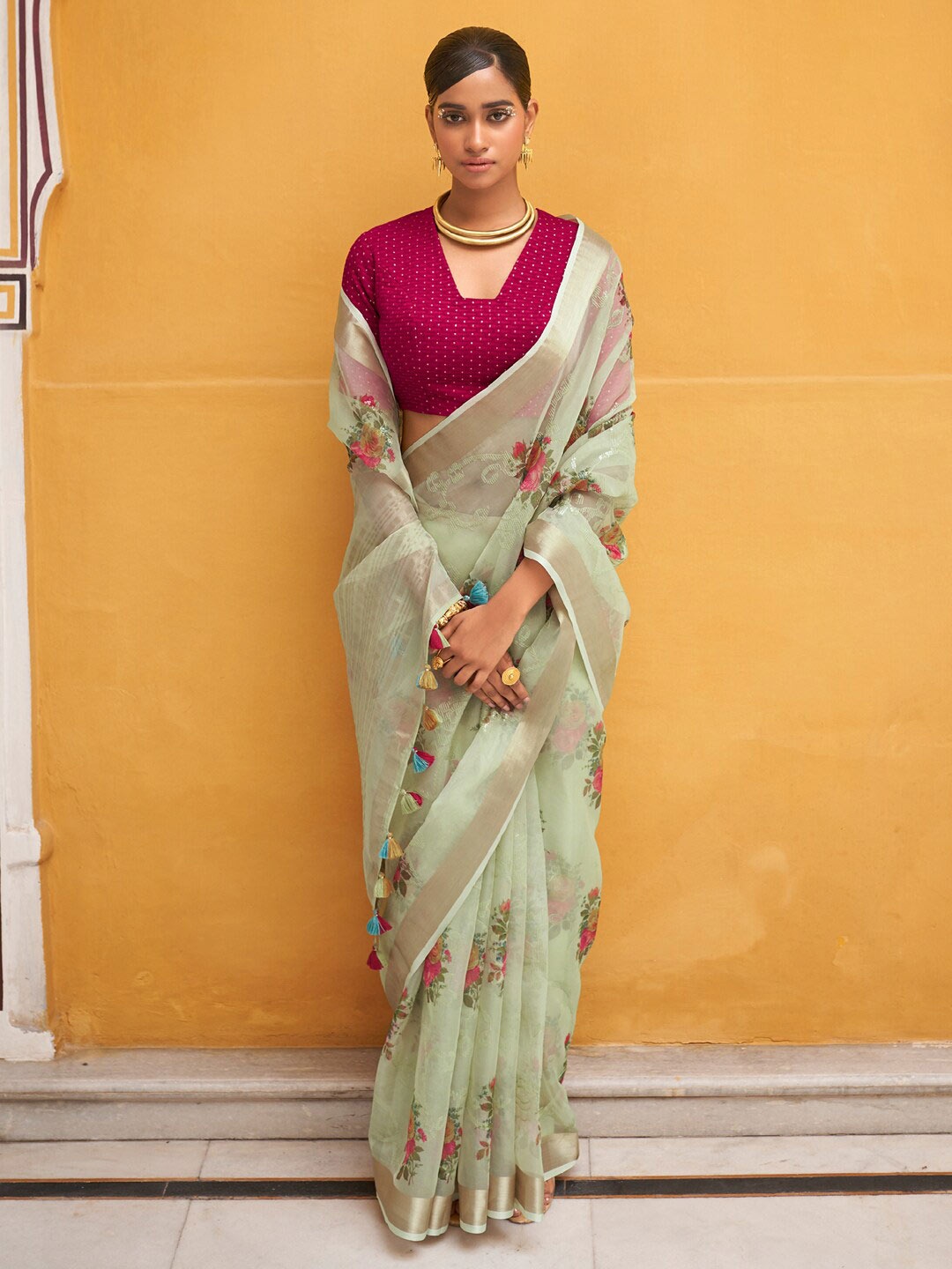 

Mitera Green & Red Floral Printed Zari Tissue Saree