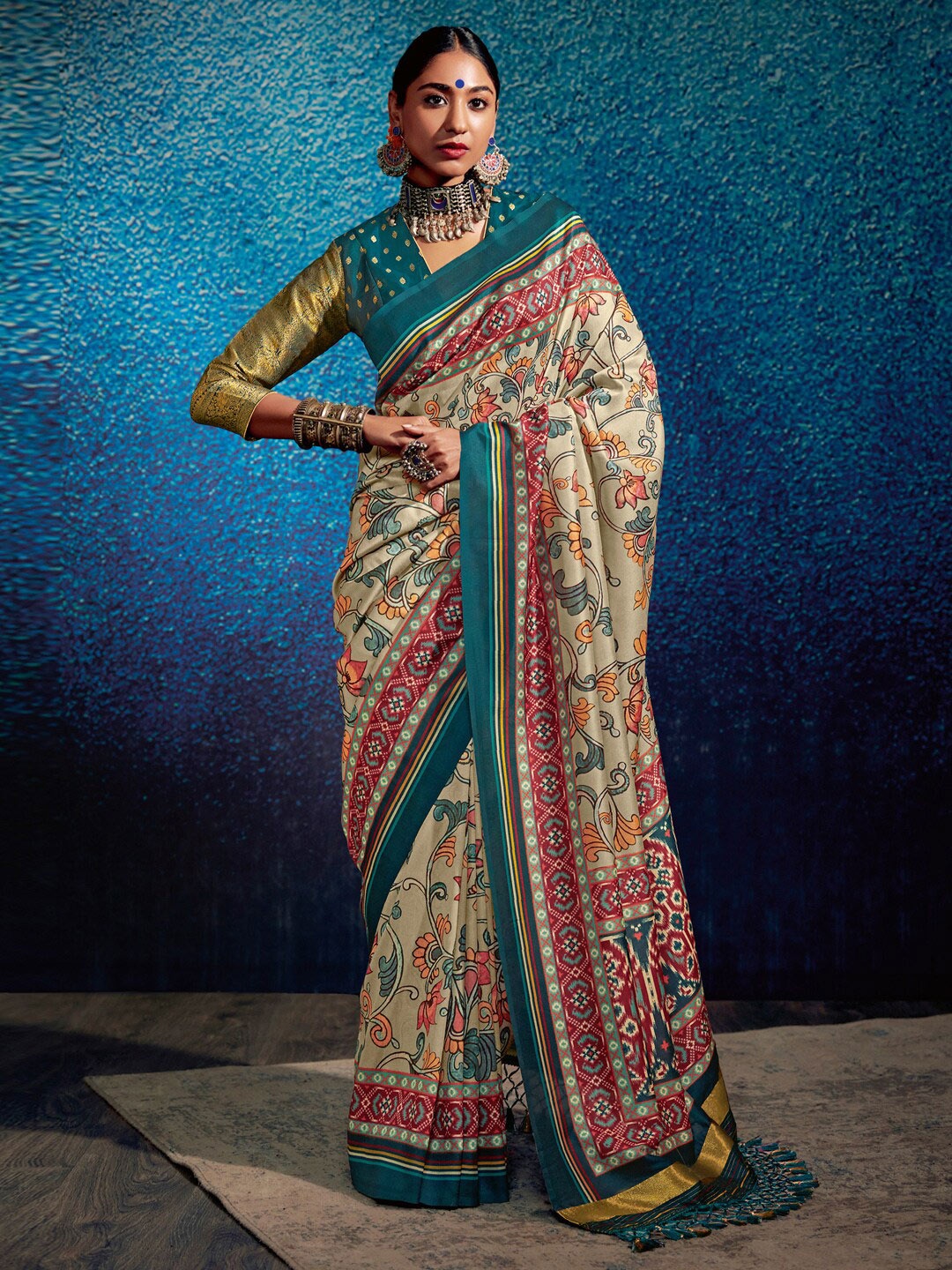 

Mitera Green & Red Floral Printed Kalamkari Ikat Saree