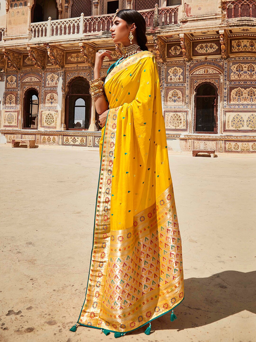 

Mitera Yellow & Green Ethnic Motifs Woven Design Zari Silk Blend Banarasi Saree
