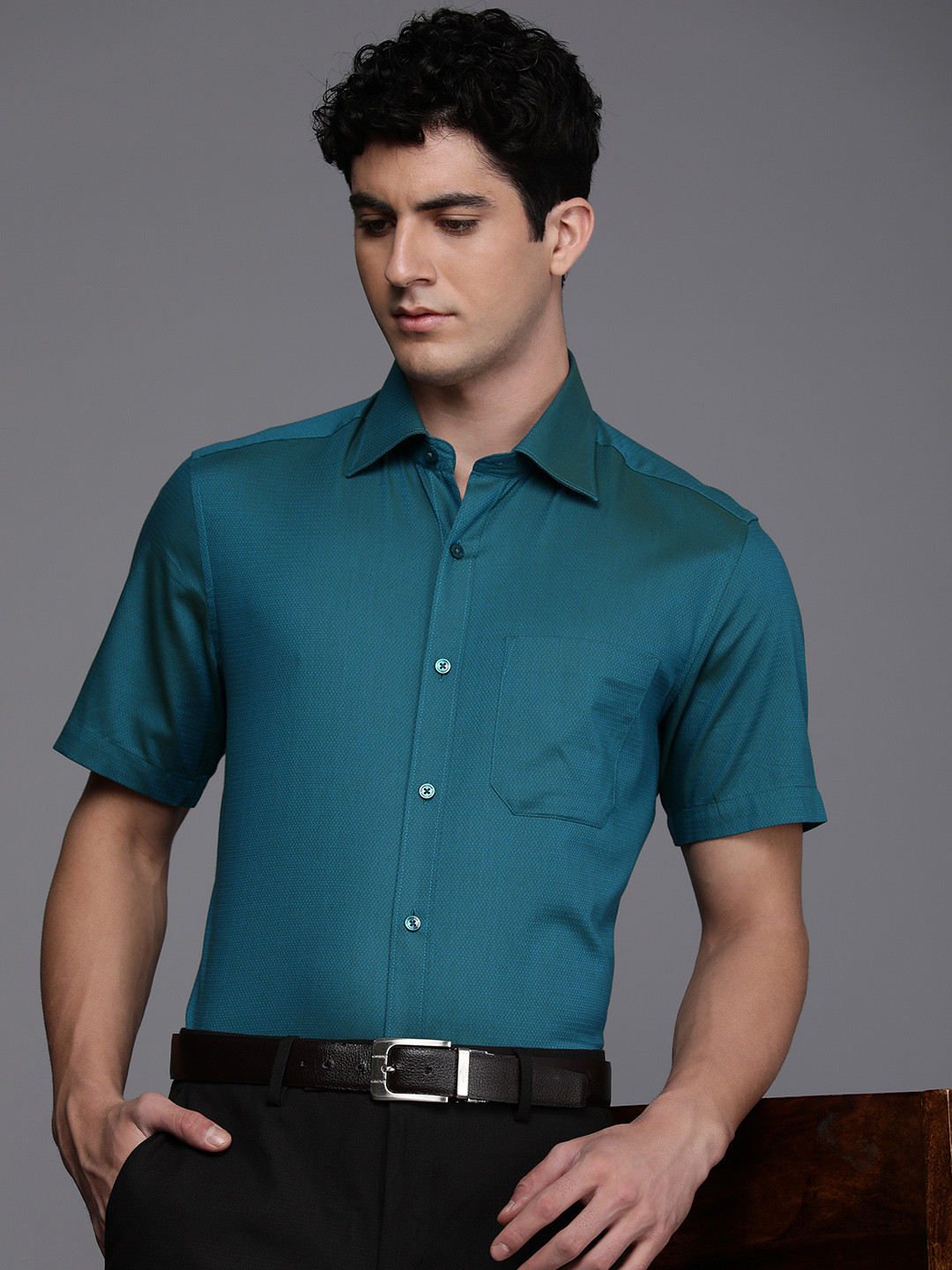 

Louis Philippe Men Classic Pure Cotton Formal Shirt, Turquoise blue