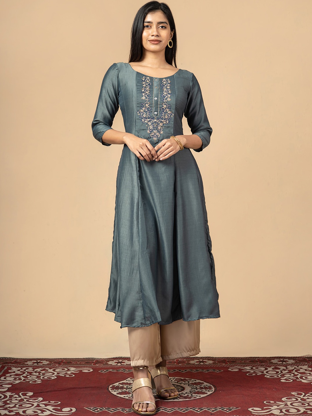 

Maybell Women Embroidered Panelled A-Line Kurta, Grey