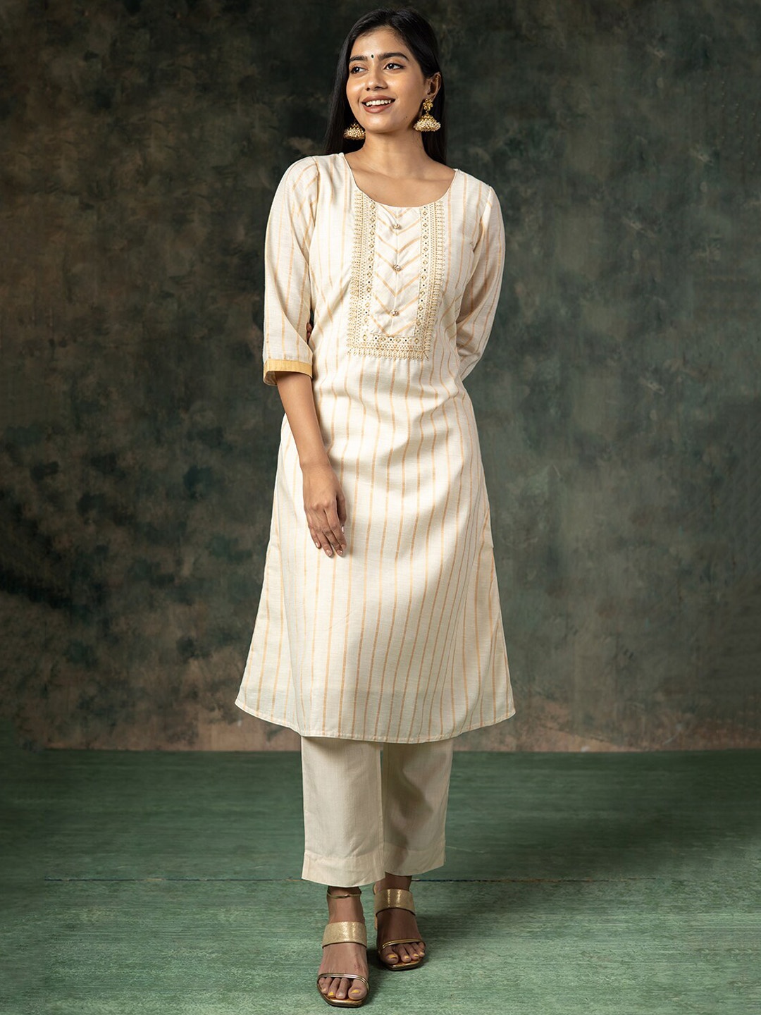 

Maybell Women Striped Pure Cotton Straight Kurta, Off white