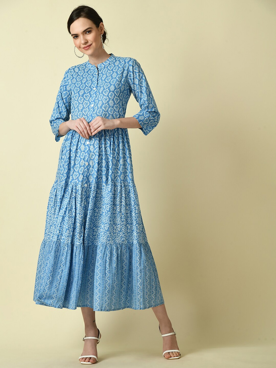 

Myshka Ethnic Motifs Printed Mandarin Collar Gathered Detail Fit and Flare Dress, Blue