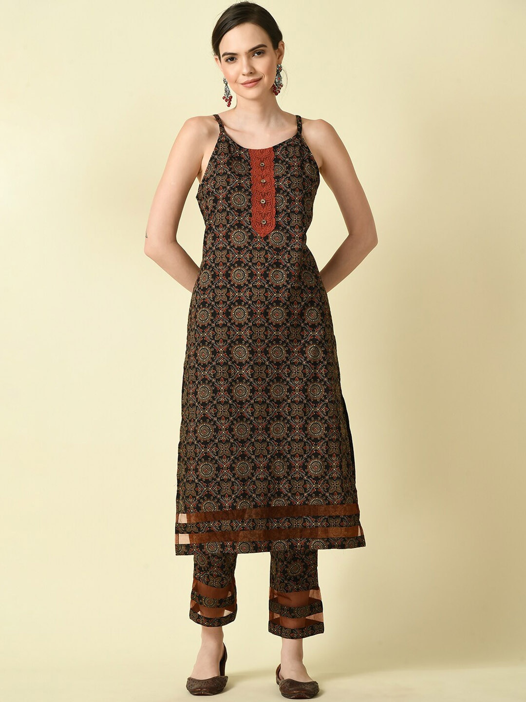 

Myshka Ethnic Motifs Printed Regular Pure Cotton Kurta with Trousers, Black