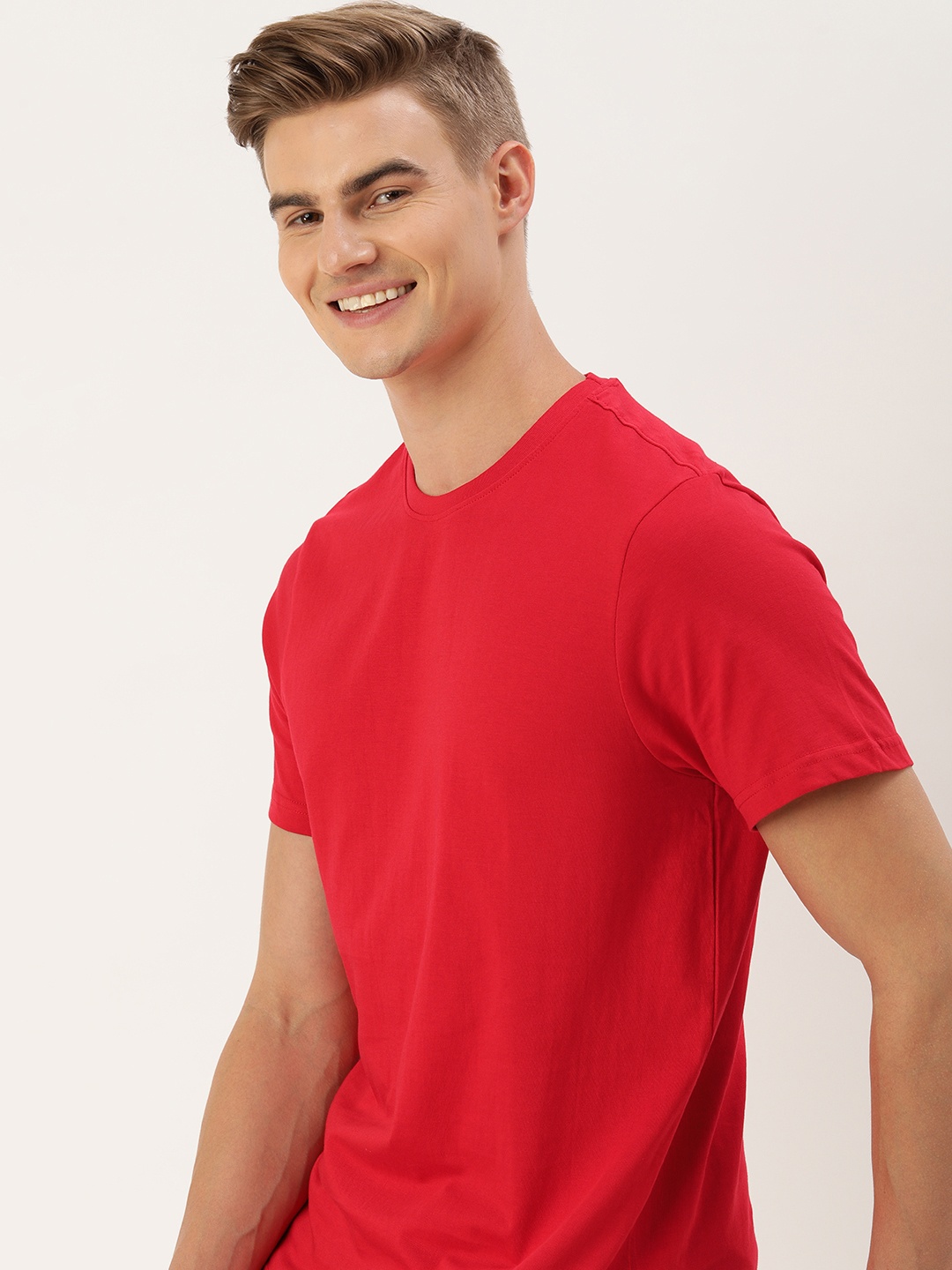 

Mast & Harbour Men Solid Pure Cotton Bio Finish T-shirt, Red