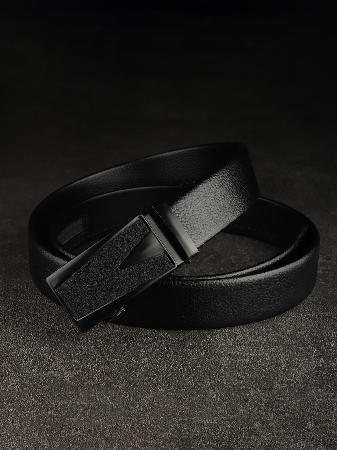 

Zacharias Men Slim Belt, Black