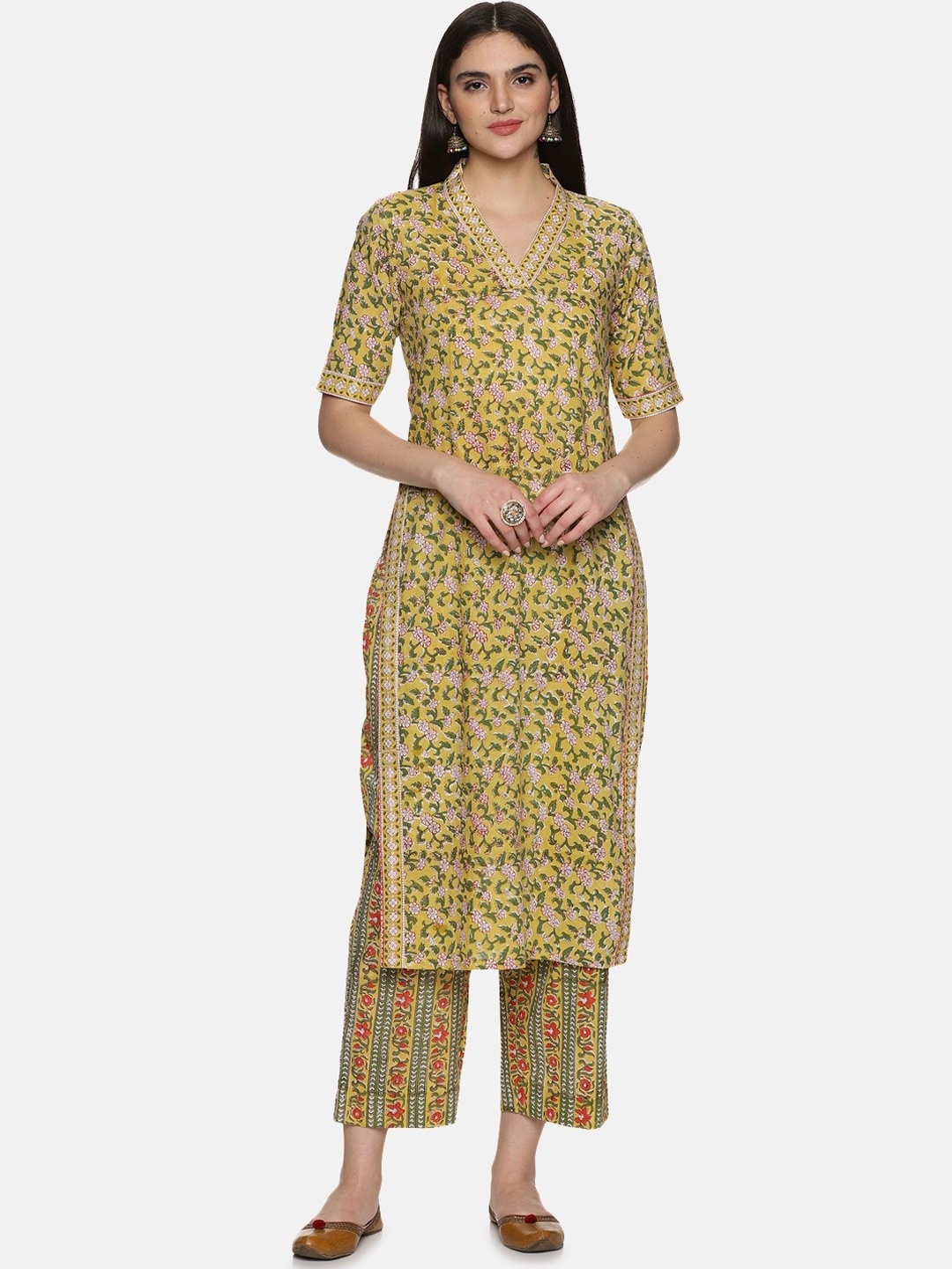 

JAIPURIBANNO Floral Printed V-Neck Pure Cotton Kurta With Trousers, Yellow