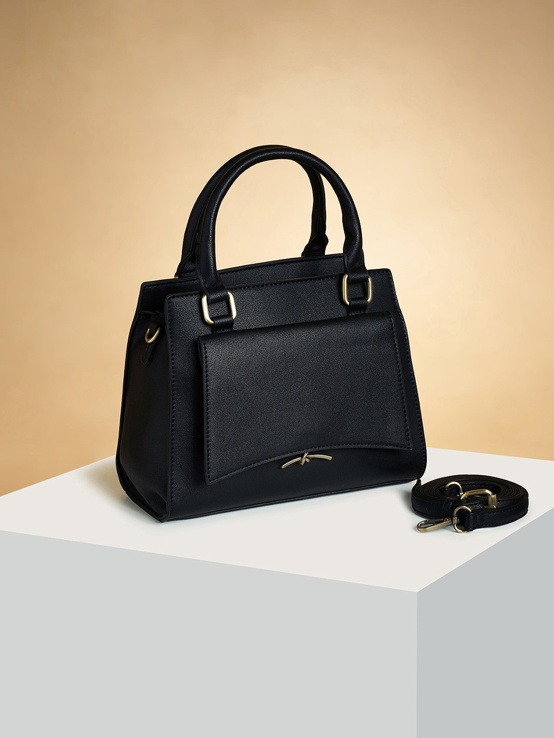 

Forever Glam by Pantaloons Structured Handheld Bag, Black