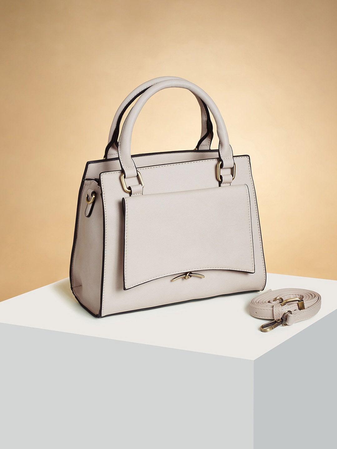 

Forever Glam by Pantaloons PU Structured Handheld Bag, Off white