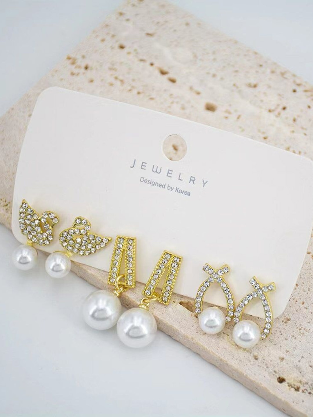 

VIEN Gold Plated Contemporary Ear Cuff Earrings