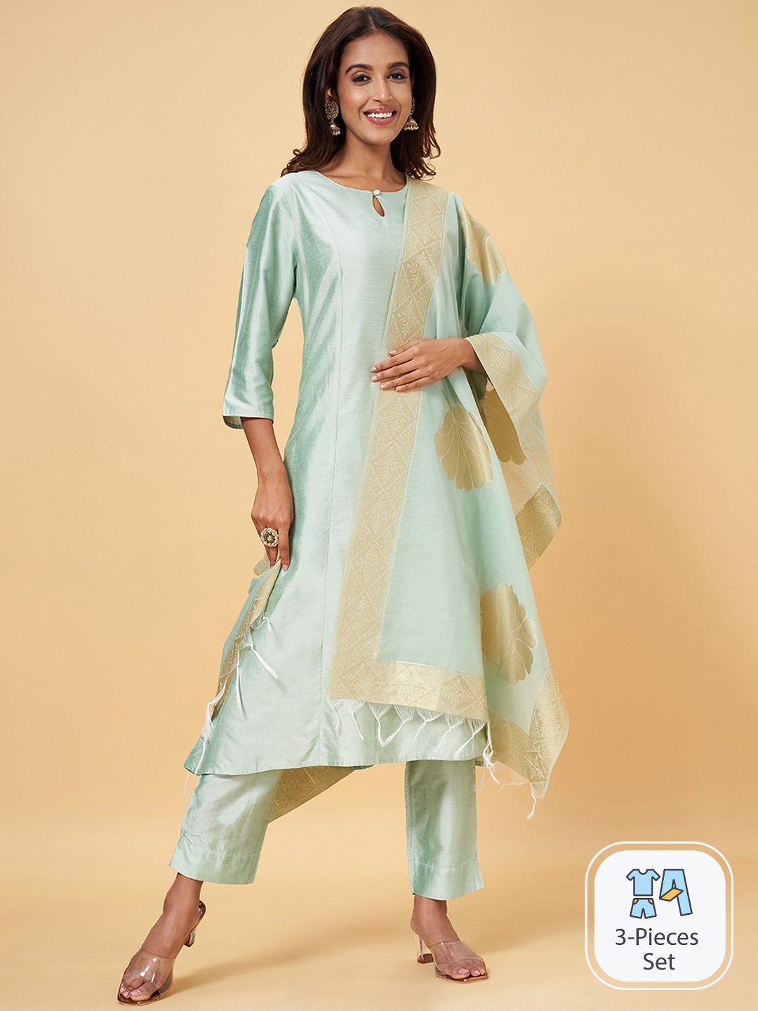 

RANGMANCH BY PANTALOONS Keyhole Neck Zari Anarkali Kurta with Trousers & Dupatta, Green