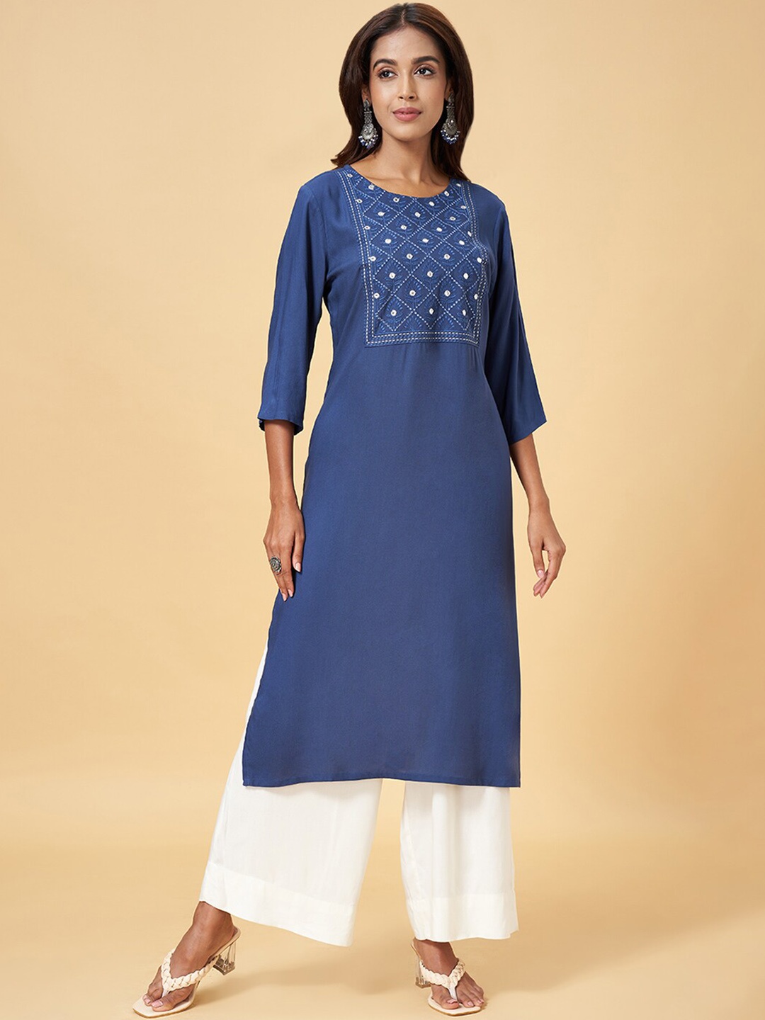 

RANGMANCH BY PANTALOONS Geometric Embroidered Straight Kurta, Blue