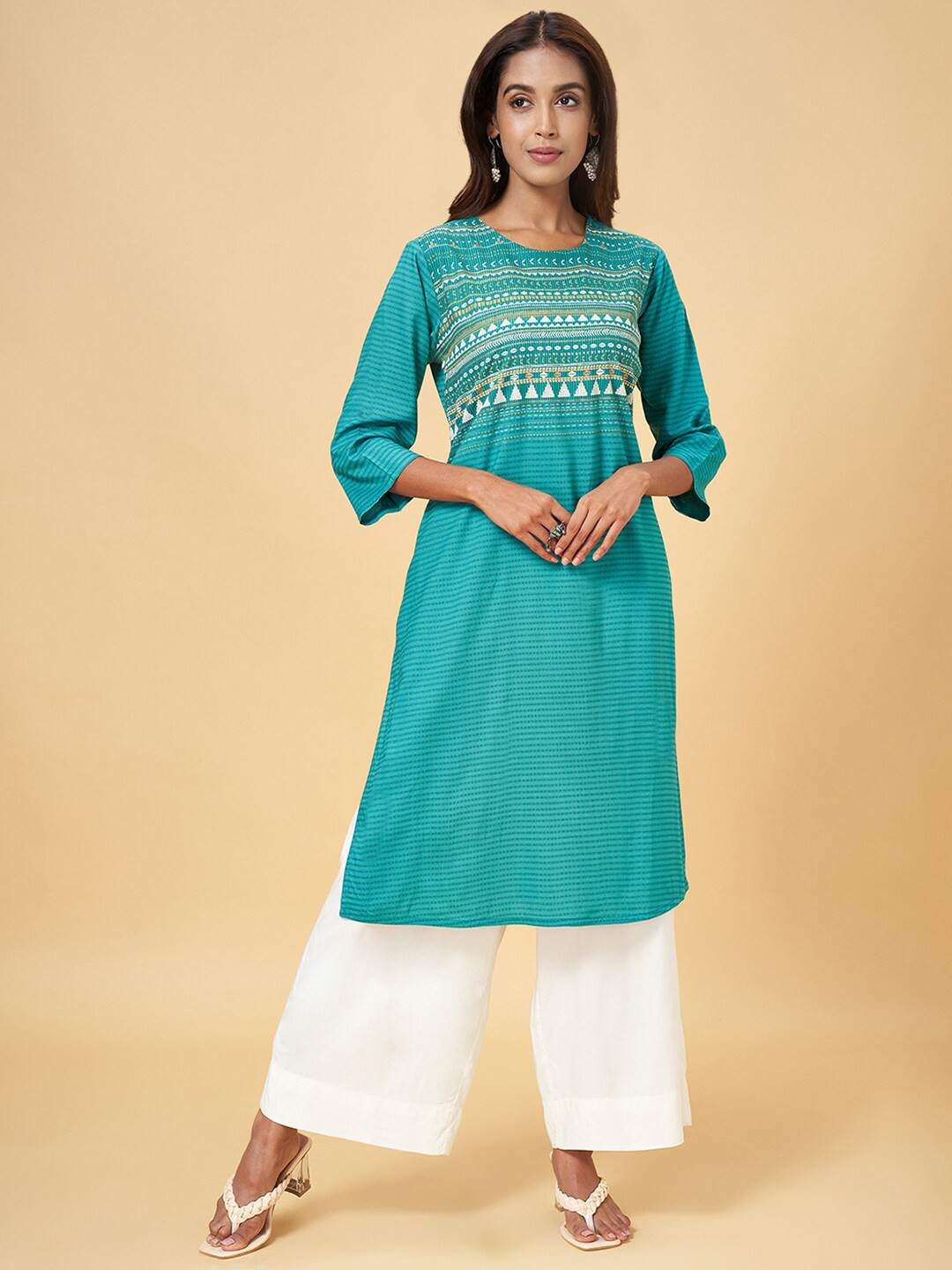 

RANGMANCH BY PANTALOONS Geometric Yoke Design Straight Kurta, Turquoise blue