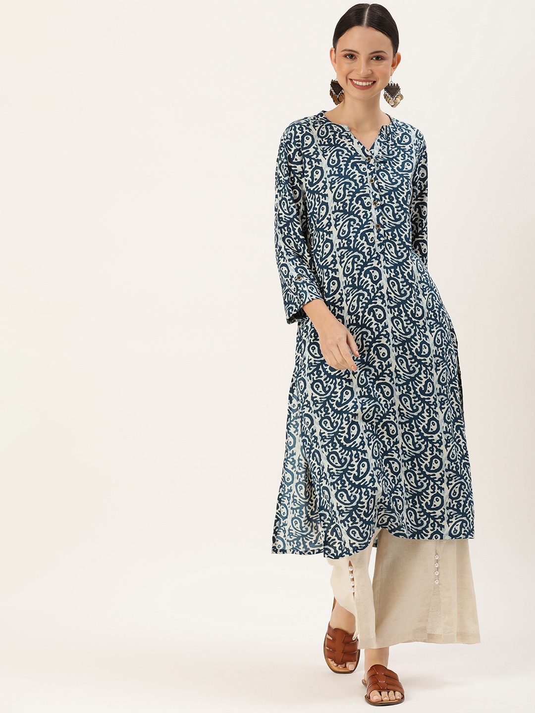

AMUKTI Paisley Printed Mandarin Collar Kurta, Navy blue