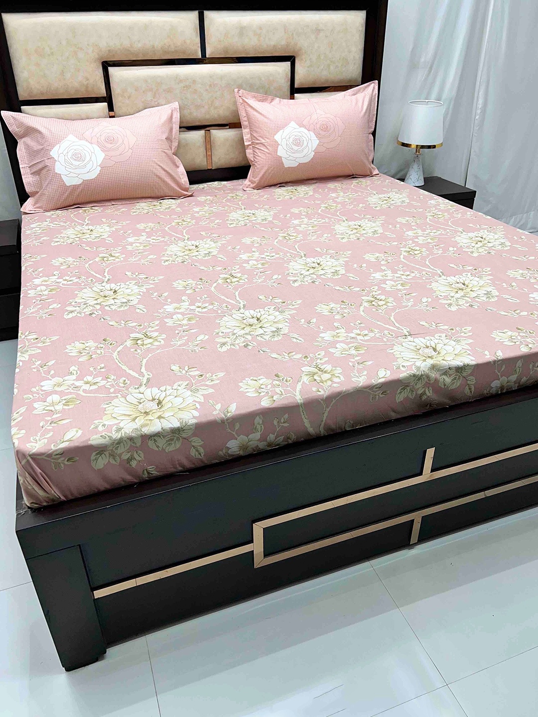

Pure Decor Peach-Coloured & Green Floral Cotton 300 TC King Bedsheet With 2 Pillow Covers