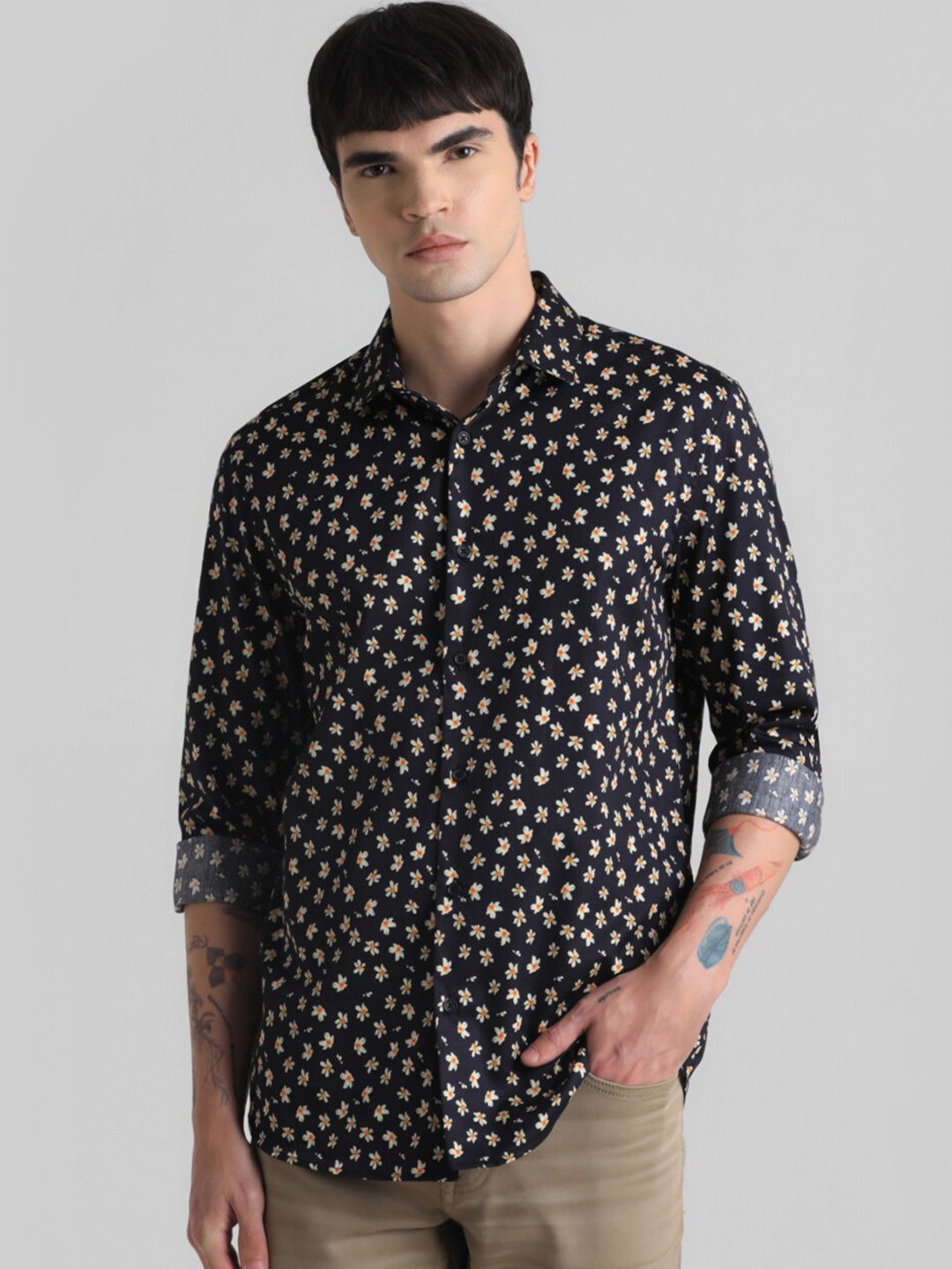 

Jack & Jones Floral Printed Opaque Slim Fit Pure Cotton Casual Shirt, Black