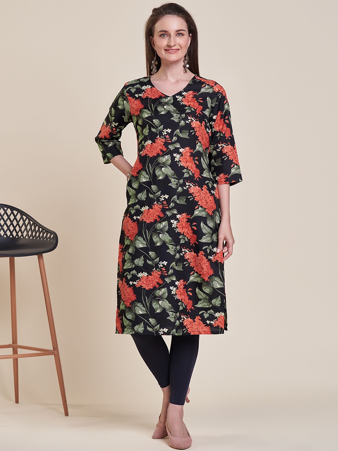 

soan Floral Printed V-Neck Kurta, Black