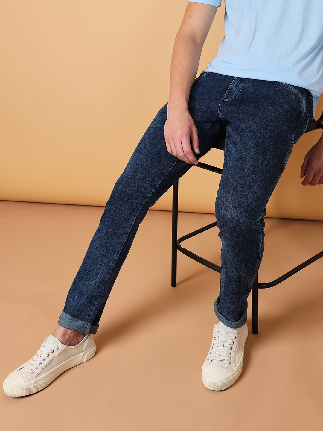 

Wrangler Men Mid Rise Vegas Skinny Fit Clean Look Stretchable Jeans, Blue