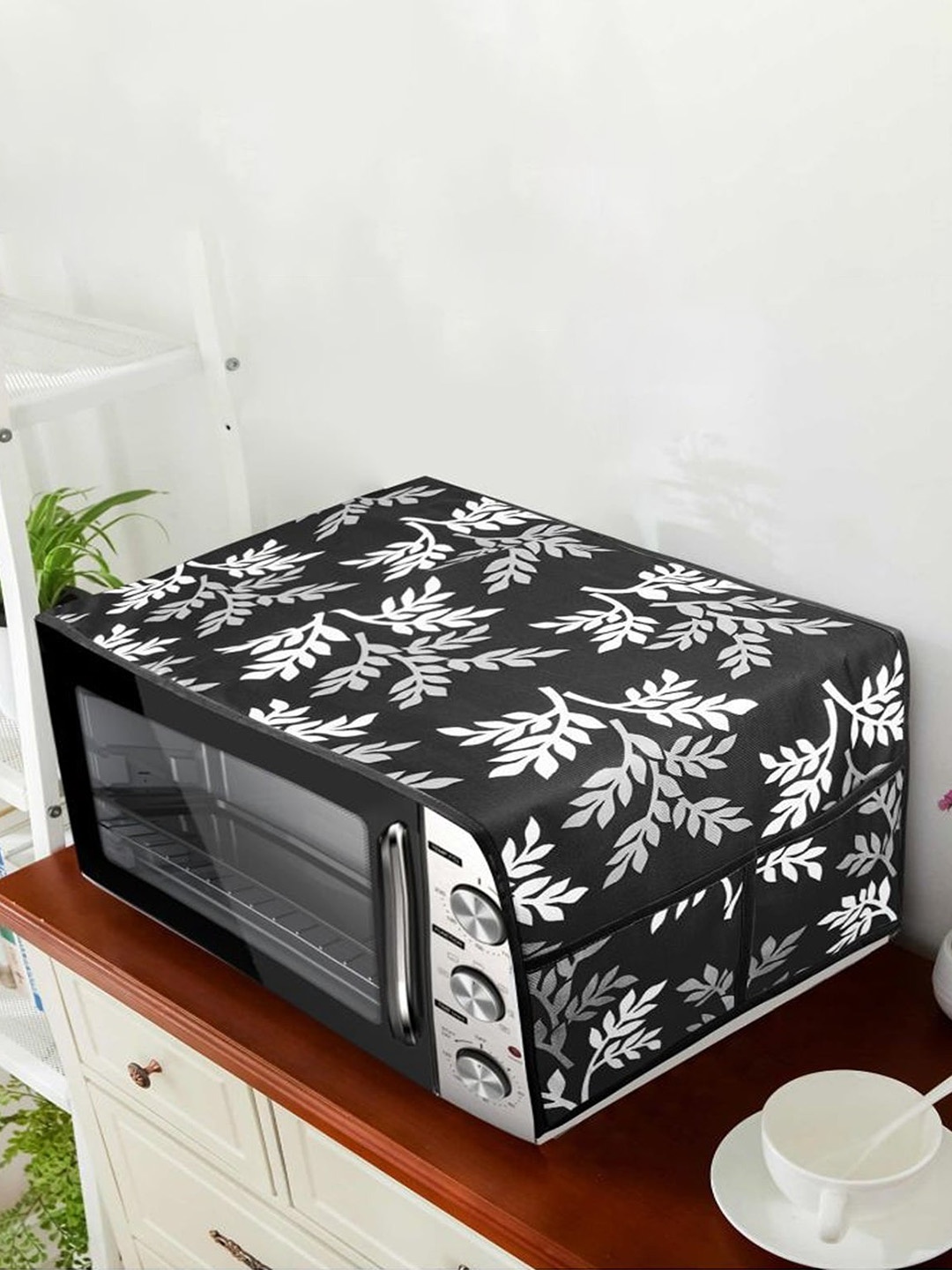 

Dakshya Industries Black & White Printed Microwave Oven Cover