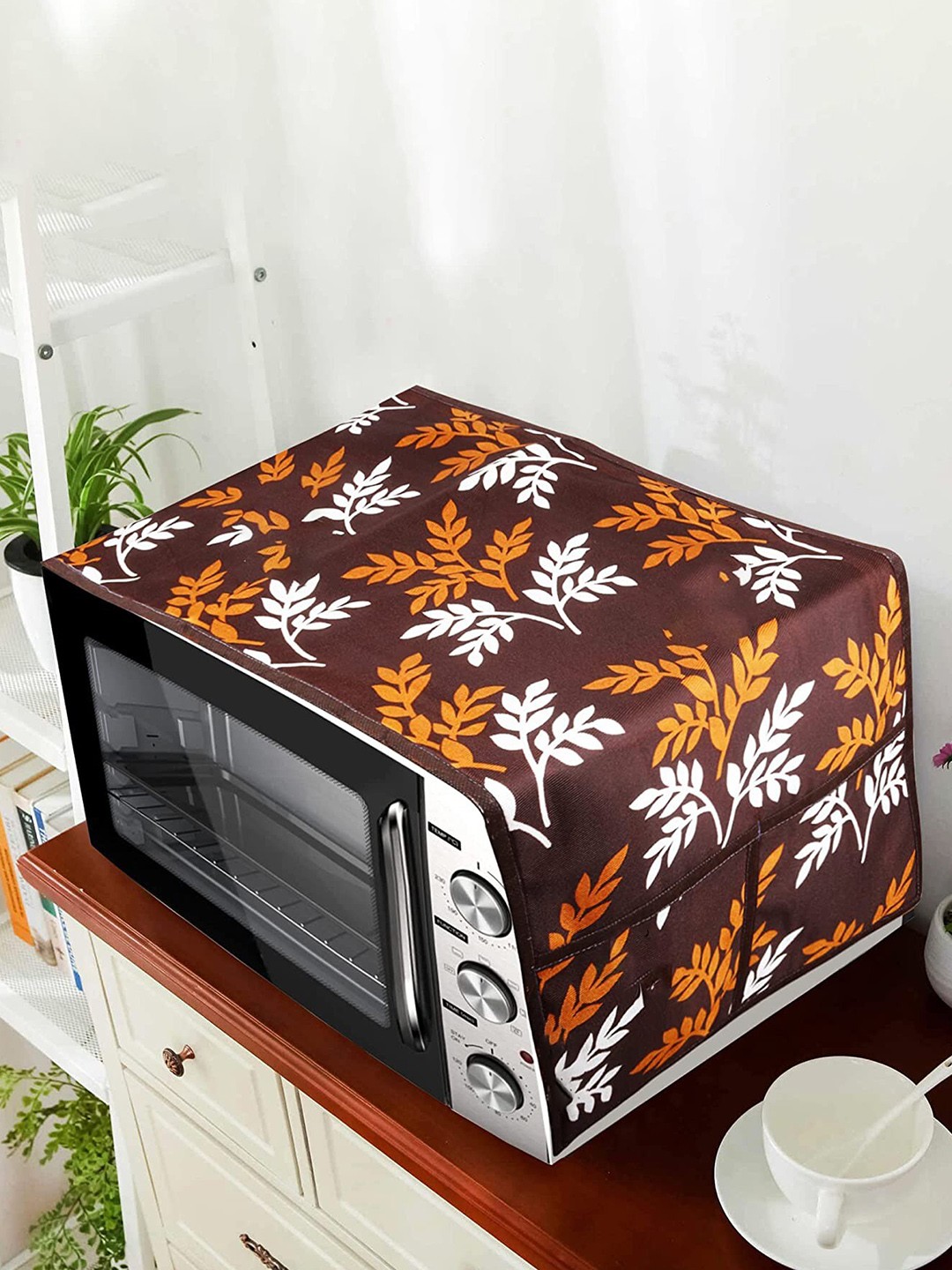 

Dakshya Industries Brown & White Printed Microwave Oven cover