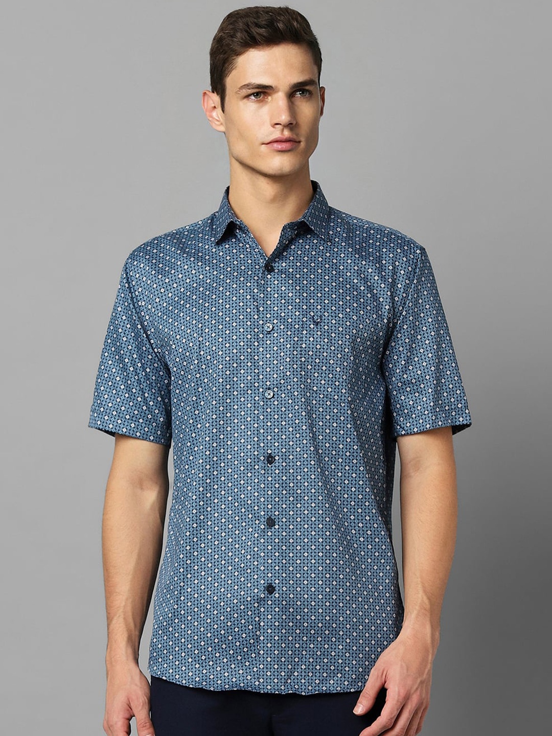 

Allen Solly Slim Fit Geometric Printed Pure Cotton Casual Shirt, Blue