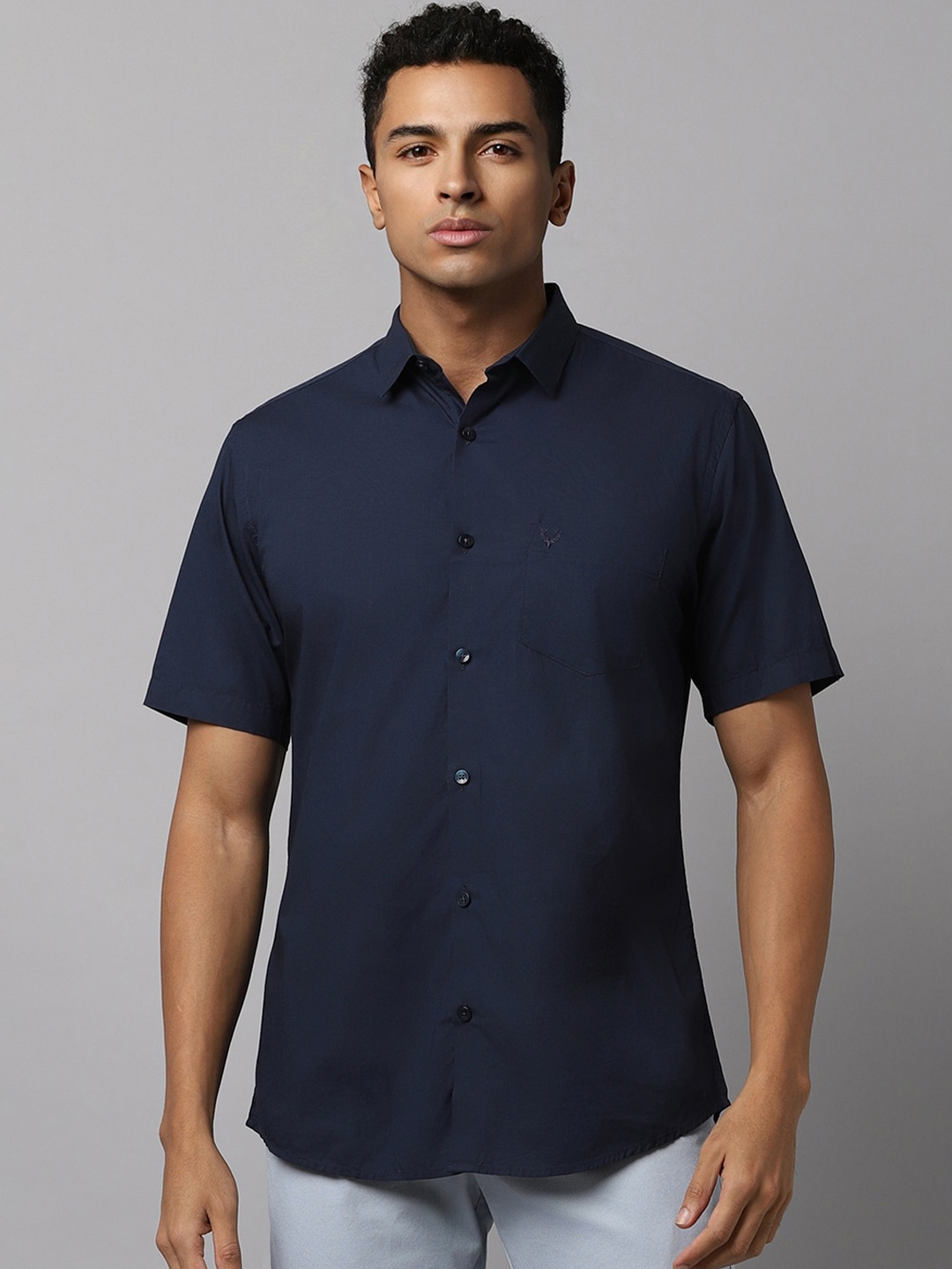 

Allen Solly Slim Fit Pure Cotton Casual Shirt, Navy blue