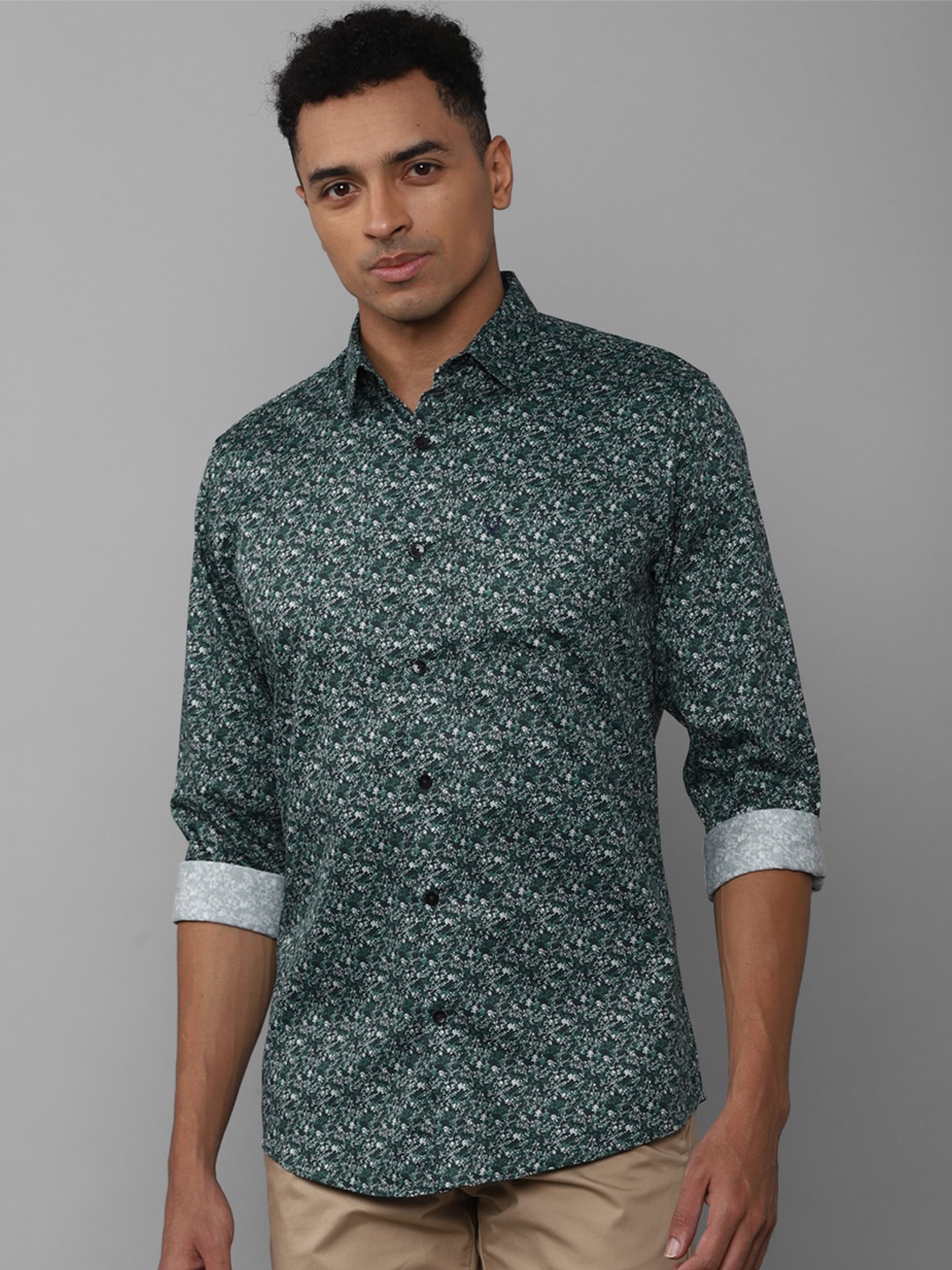 

Allen Solly Slim Fit Floral Printed Pure Cotton Casual Shirt, Green