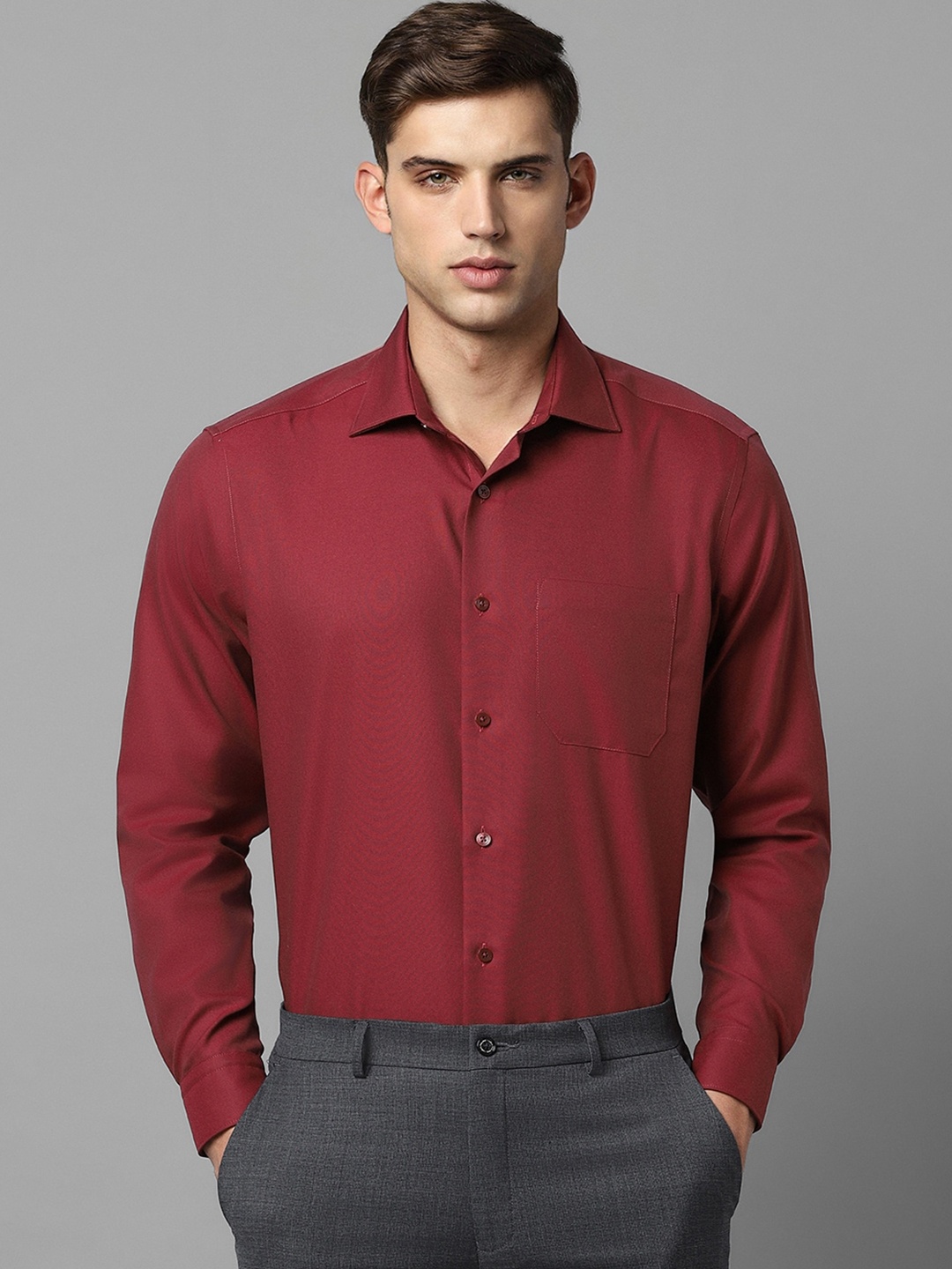 

Louis Philippe Permapress Classic Regular Fit Spread Collar Long Sleeves Cotton Wrinkle Free Formal Shirt, Maroon