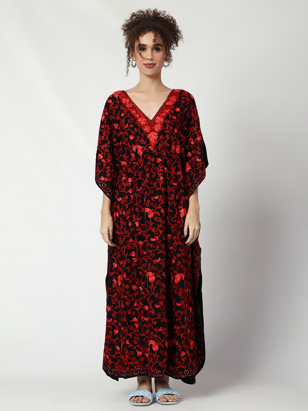 

CRAFTBAZAR Floral Embroidered V-Neck Kaftan Dress, Black
