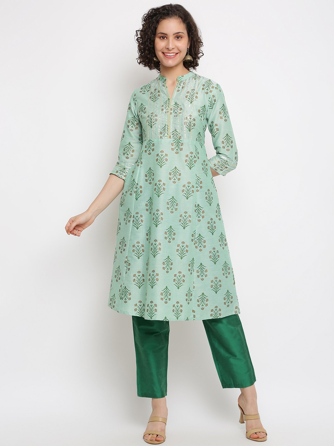 

IMARA Floral Printed Mandarin Collar Sequined A-Line Kurta with Trousers, Green