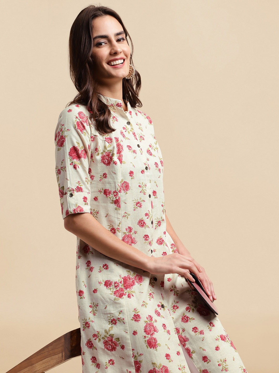 

MIRCHI FASHION Cream-Coloured Floral Printed Mandarin Collar Cotton A-Line Kurta