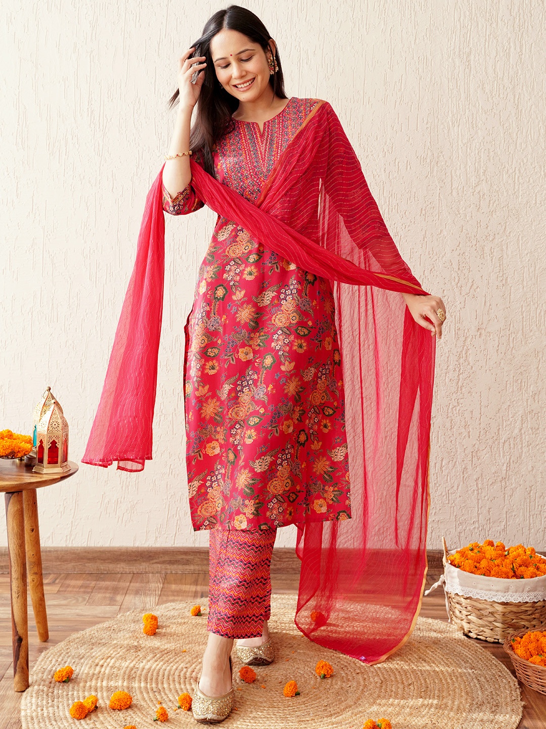 

Libas Floral Printed Thread Work Kurta with Trousers & With Dupatta, Pink