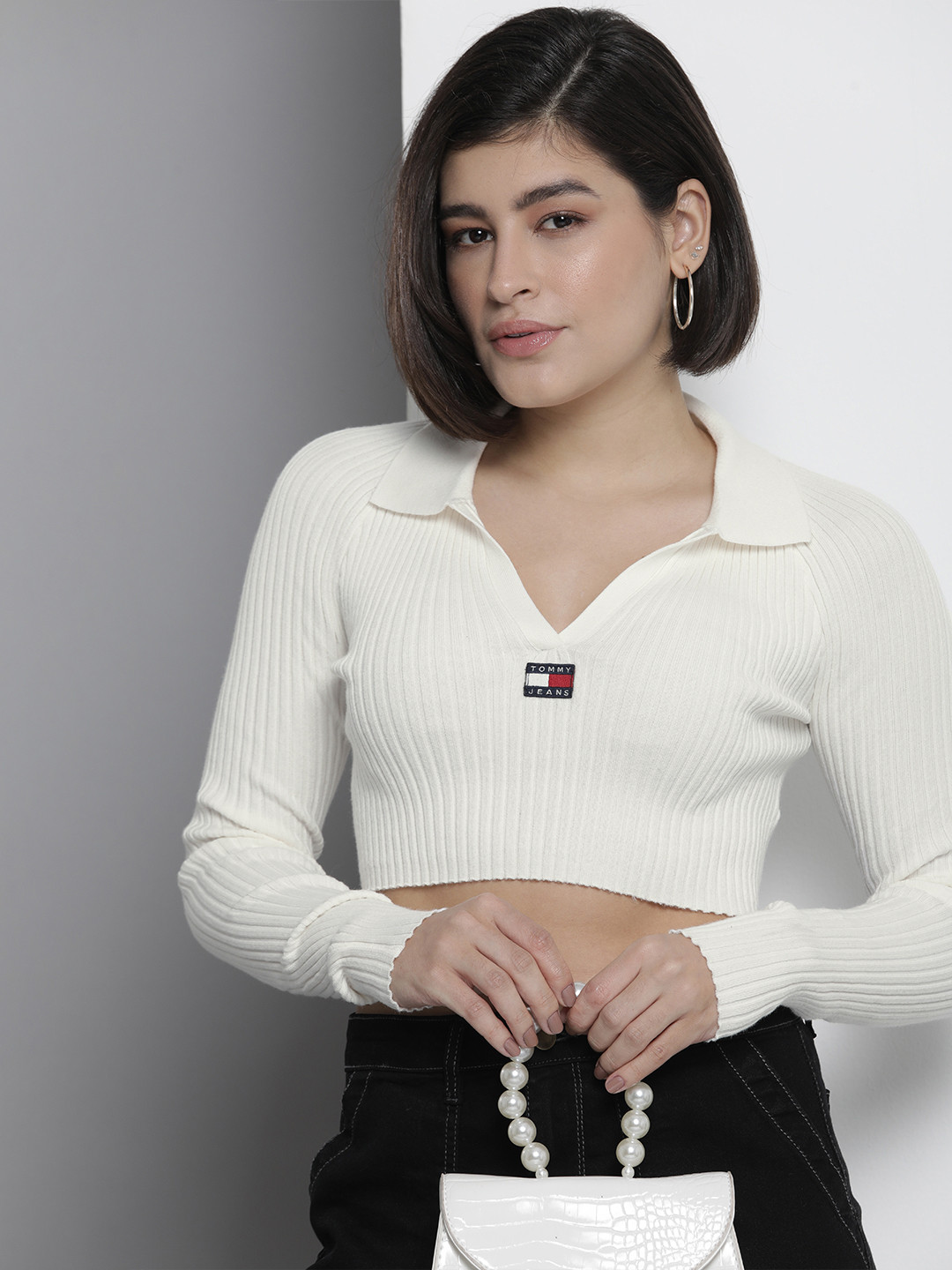 

Tommy Hilfiger Shirt Collar Full Sleeves Pullover Sweaters, White