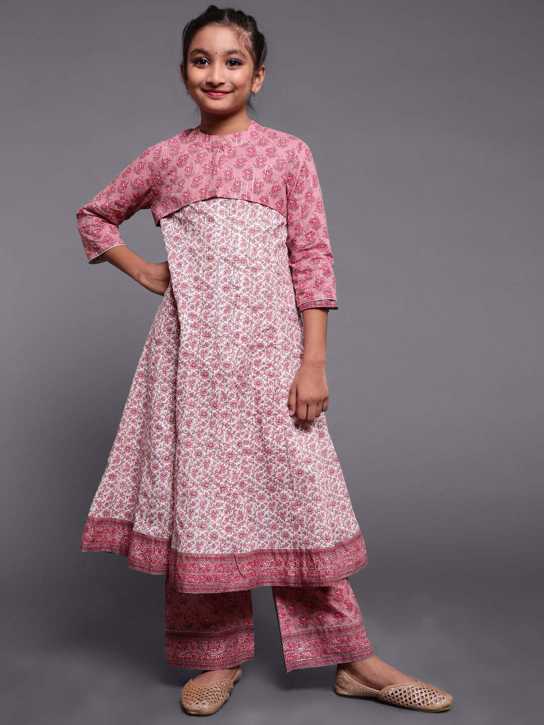 

Aks Kids Girls Floral Printed Regular Pure Cotton Anakali Kurta & Palazzos With Koti, White