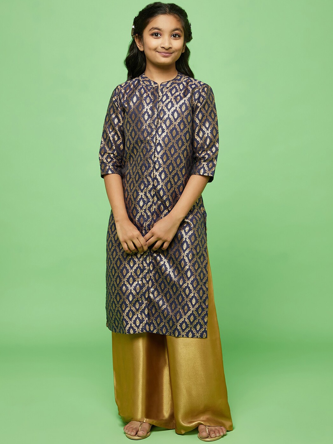 

Aks Kids Girls Ethnic Motif Woven Design Regular Kurta with Palazzos, Navy blue
