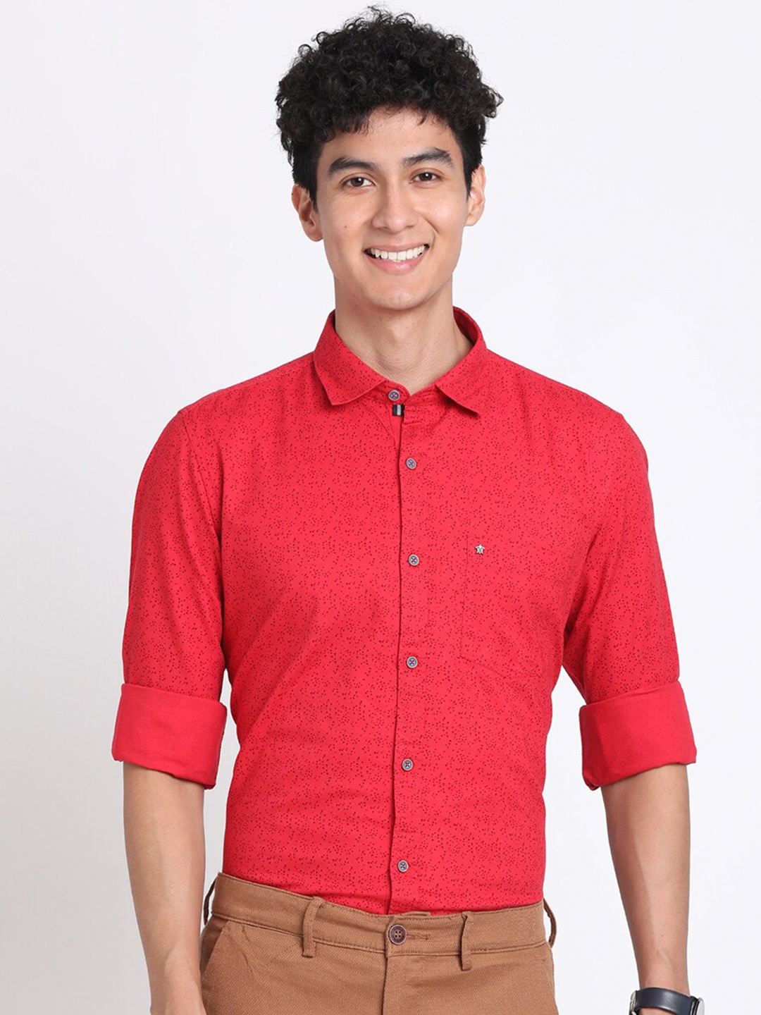 

Turtle Relaxed Slim Fit Opaque Micro Ditsy Printed Cotton Formal Shirt, Red