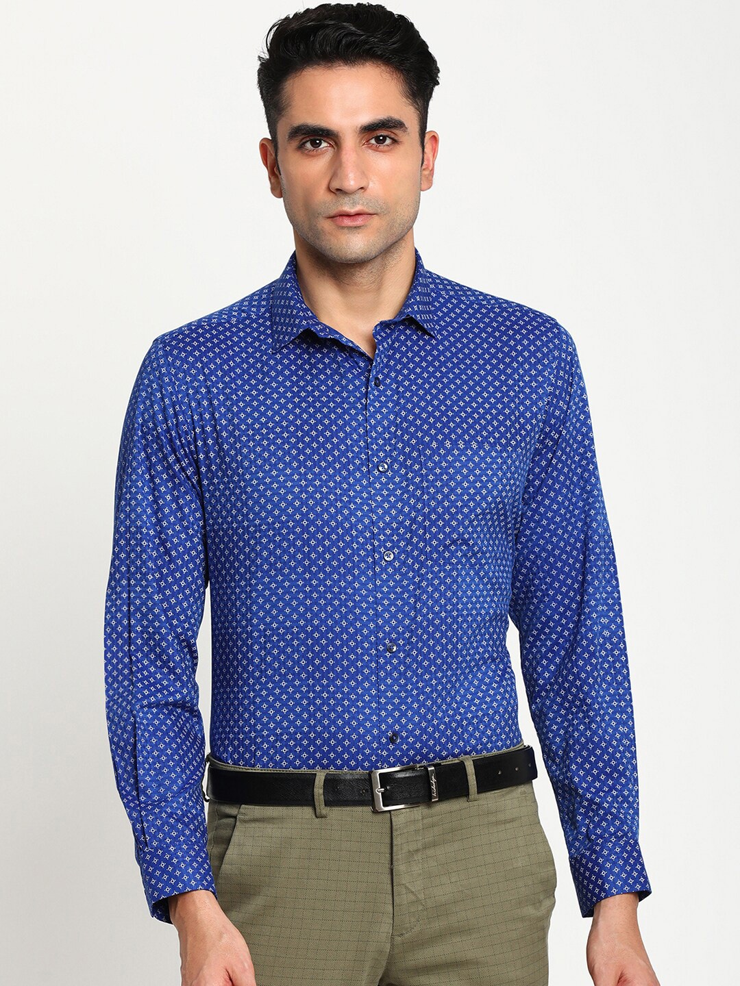 

Turtle Modern Slim Fit Conversational Printed Pure Cotton Formal Shirt, Blue