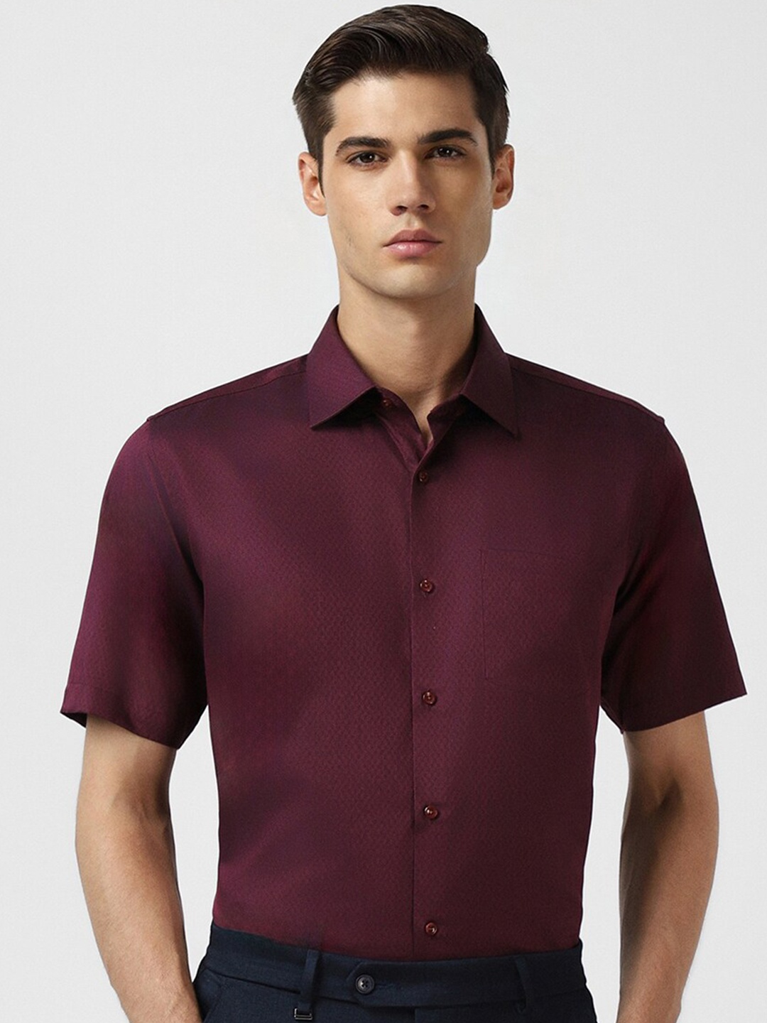 

Van Heusen Opaque Cotton Formal Shirt, Purple