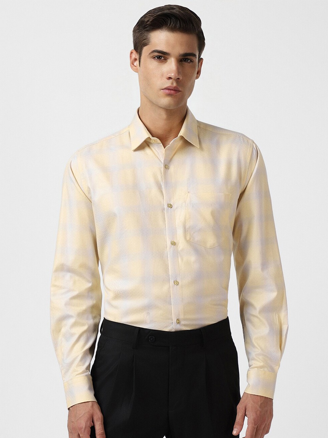 

Van Heusen Checked Pure Cotton Formal Shirt, Cream
