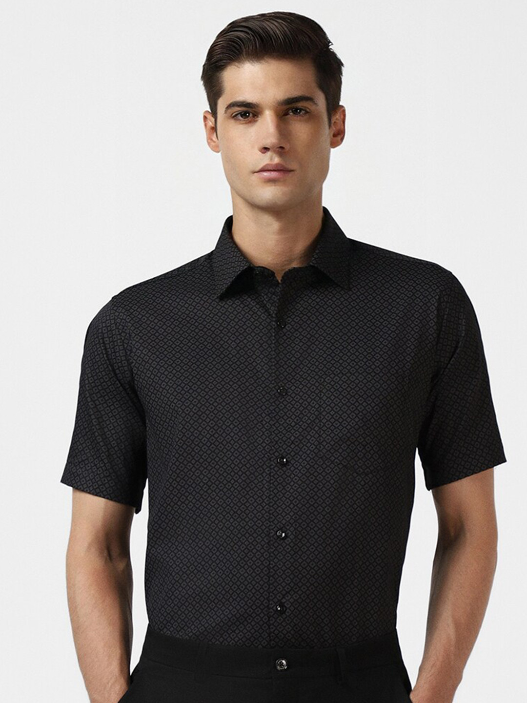 

Van Heusen Geometric Printed Cotton Formal Shirt, Charcoal