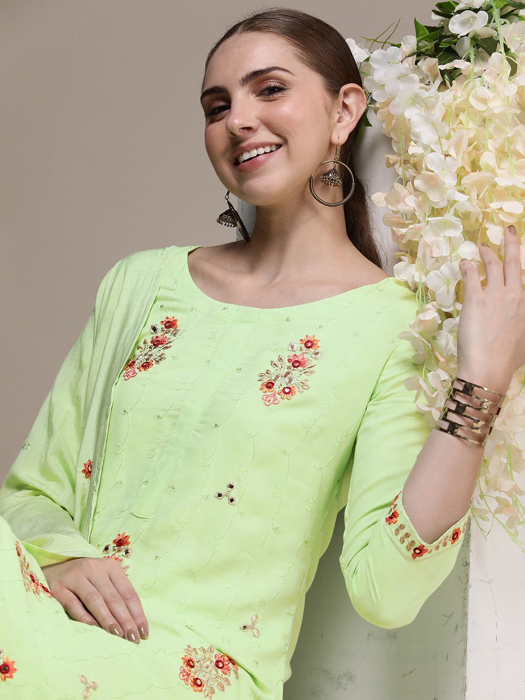 

Navibhu Women Floral Embroidered Regular Mirror Work Kurta with Trousers & Dupatta, Green