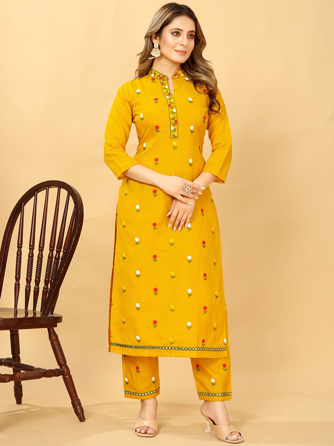 

MBL Floral Embroidered Regular Thread Work Kurta With Trousers, Yellow