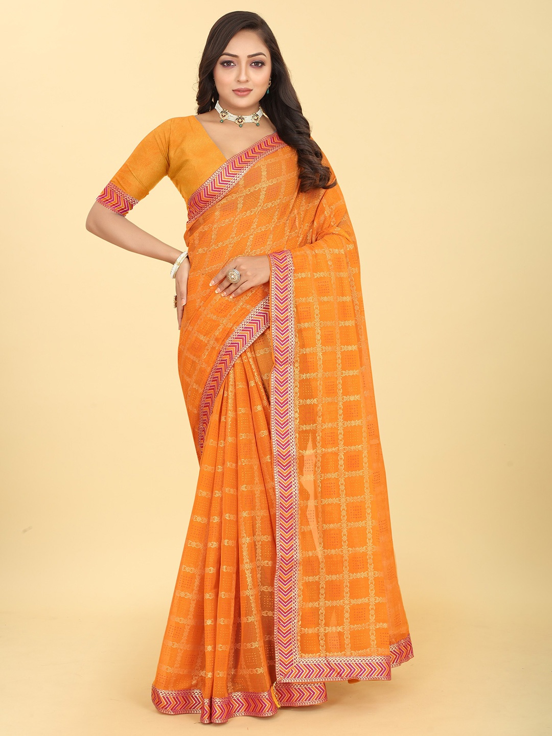 

BAESD Bandhani Embroidered Poly Chiffon Bandhani Saree, Yellow